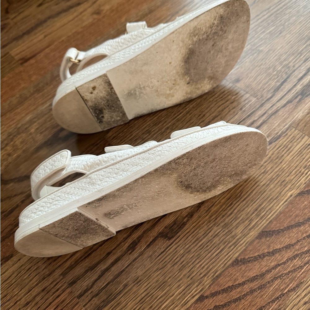 Chanel 2022 Interlocking Cc Slingback Sandals - image 4